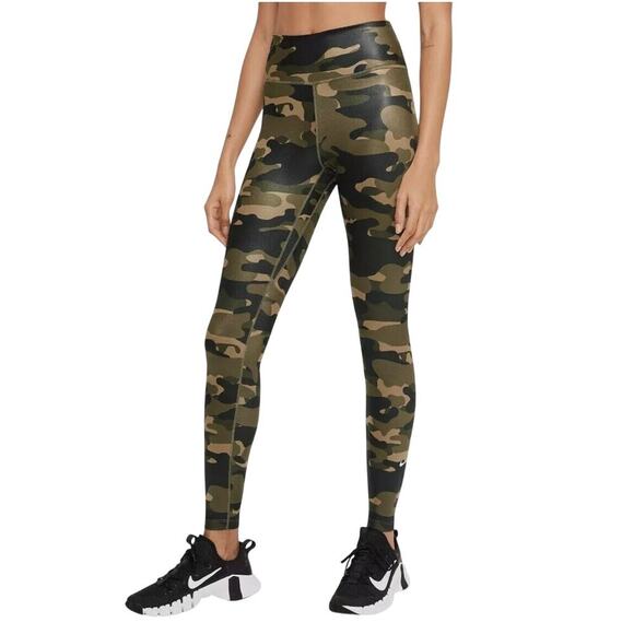 NWT‎ Nike Dri-FIT Women's Mid-Rise Camo Leggings Size XS - Picture 1 of 5